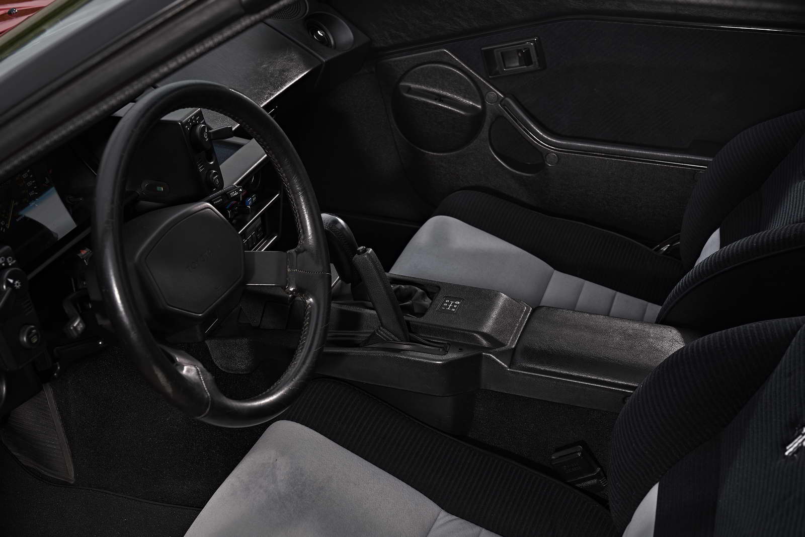 Toyota MR2 vs Fiat X 15